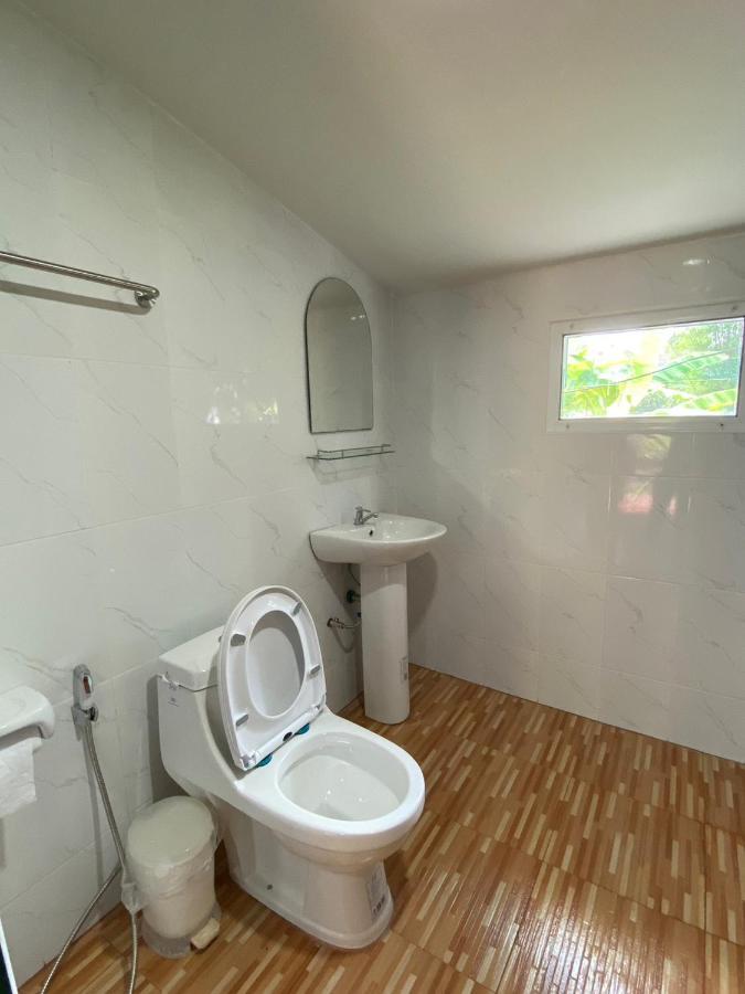 Hotel Baanphuthadol Mae Hong Son Esterno foto