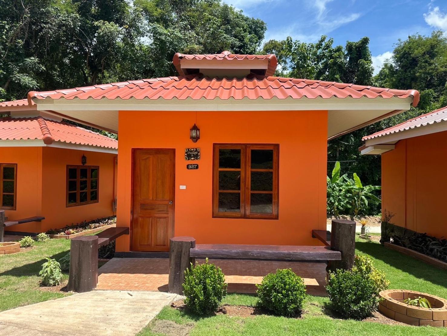 Hotel Baanphuthadol Mae Hong Son Esterno foto